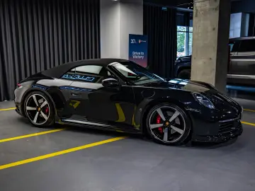 Porsche 992 Carrera 4 S