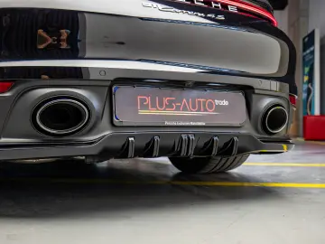 Porsche 992 Carrera 4 S
