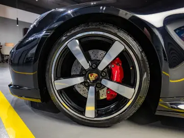 Porsche 992 Carrera 4 S