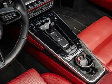 Porsche 992 Carrera 4 S