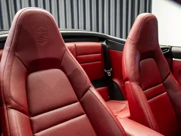 Porsche 992 Carrera 4 S