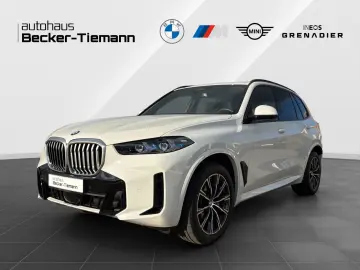 BMW X5 xDrive30d M-Sport AHK Pano Head-Up DrivAss. P
