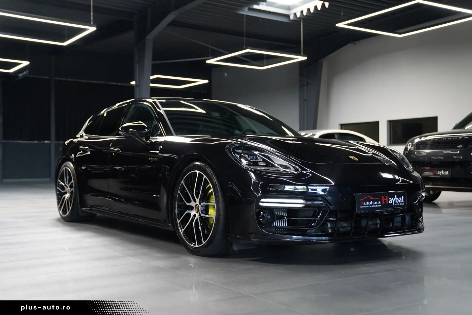 PORSCHE Panamera Sport Turismo 4 E Platinum-Sport Design