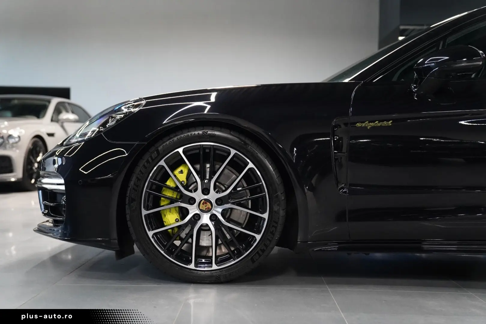 PORSCHE Panamera Sport Turismo 4 E Platinum-Sport Design