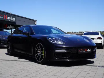 PORSCHE Panamera Sport Turismo 4 E Platinum-Sport Design