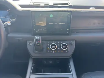 LAND ROVER Defender 110 D300 X-Dynamic HSE Heap-Up Matrix