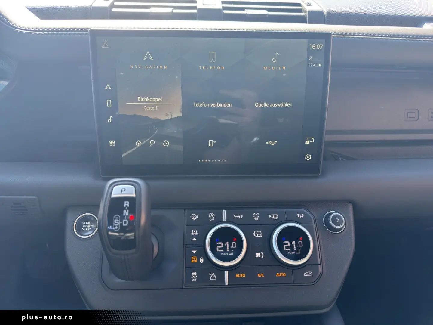 LAND ROVER Defender 110 D300 X-Dynamic HSE Heap-Up Matrix