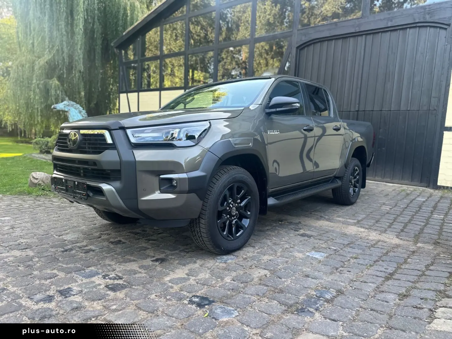 TOYOTA Hilux 2.8 D-4D 4Wd Invincible JBL ACC RFK Oxyd