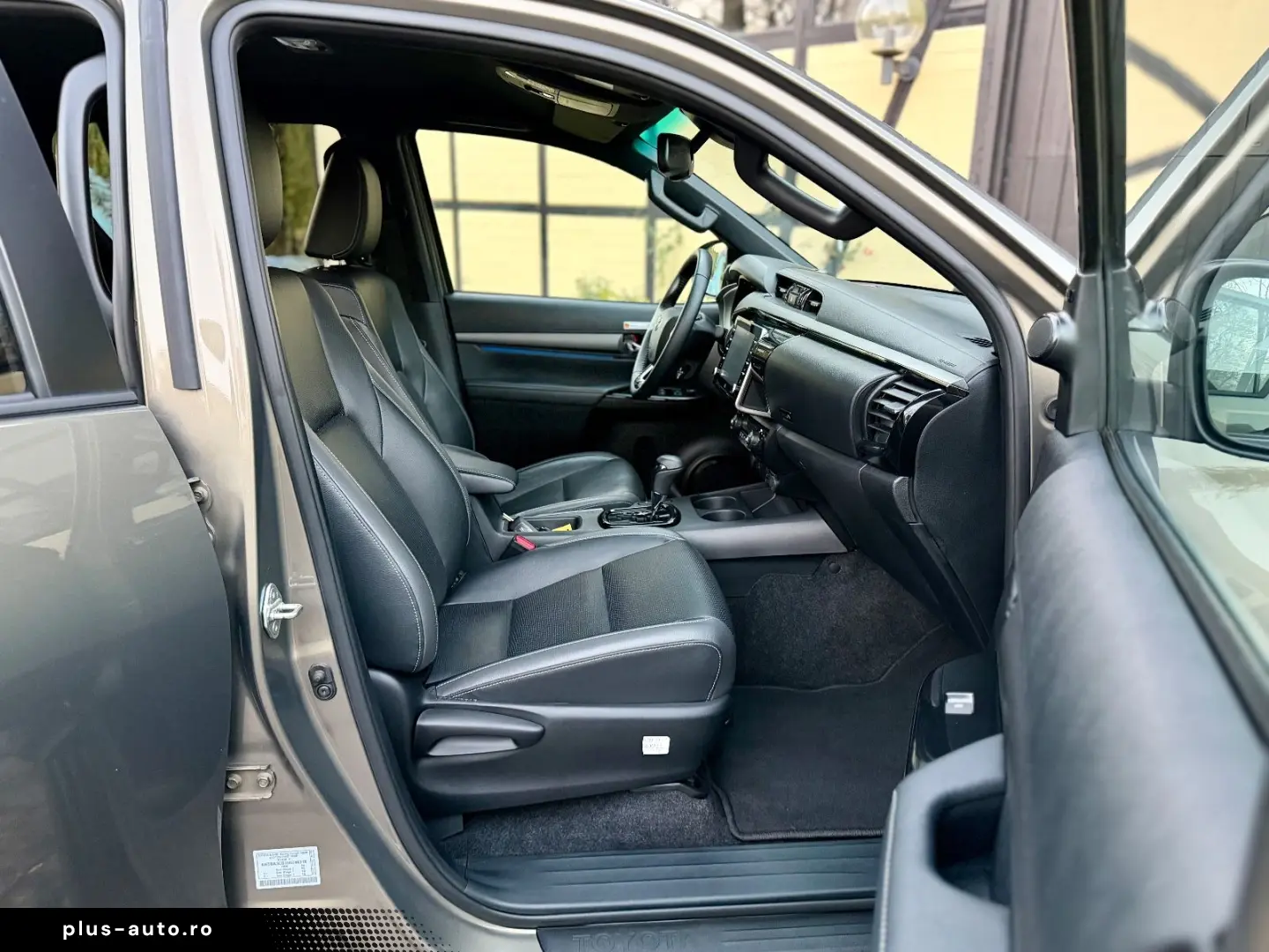 TOYOTA Hilux 2.8 D-4D 4Wd Invincible JBL ACC RFK Oxyd