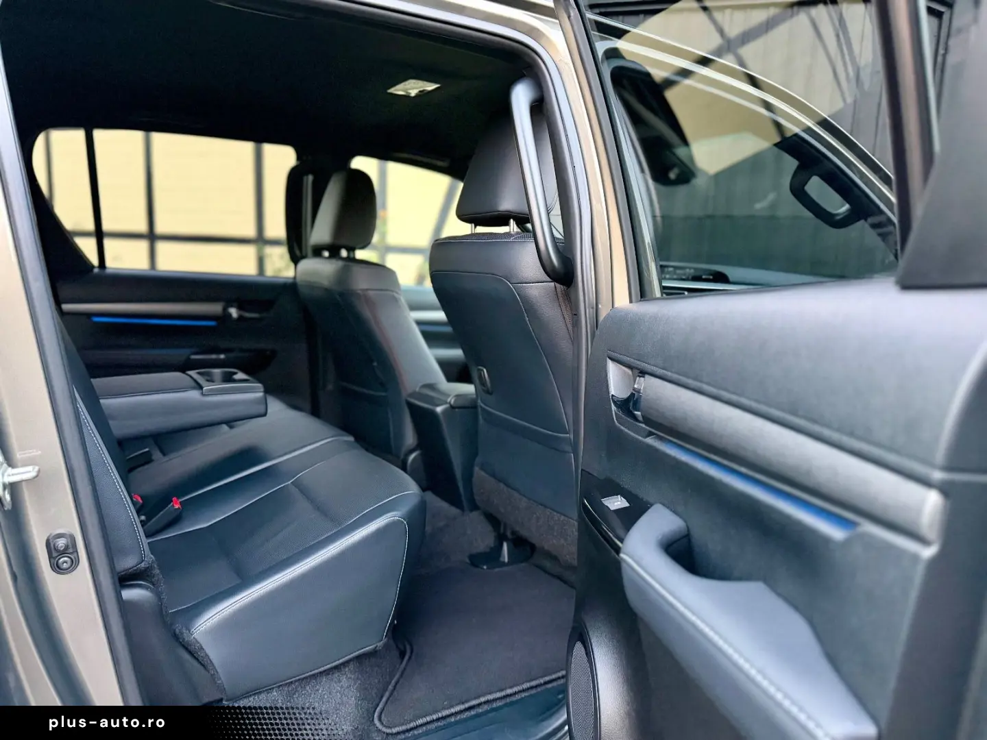 TOYOTA Hilux 2.8 D-4D 4Wd Invincible JBL ACC RFK Oxyd