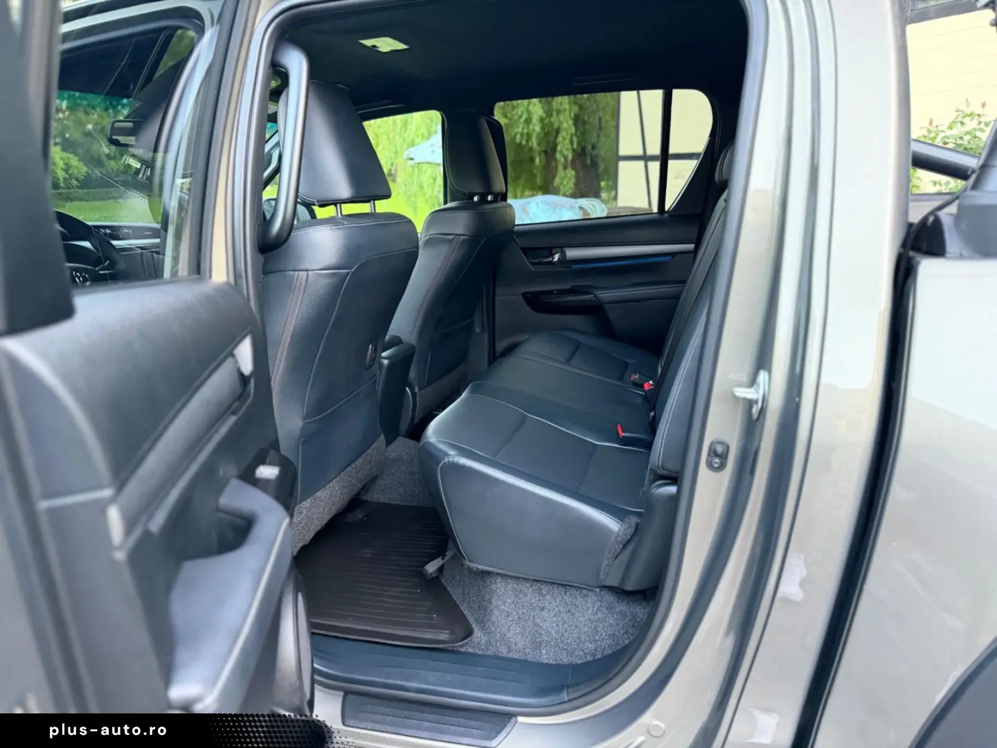 TOYOTA Hilux 2.8 D-4D 4Wd Invincible JBL ACC RFK Oxyd