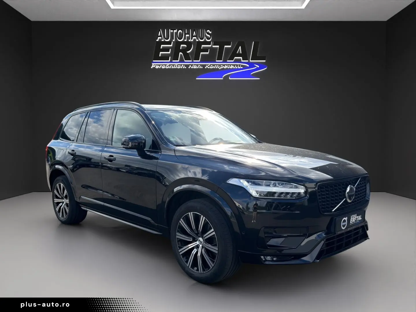VOLVO XC90 B5 D AWD Plus Dark AHK Navi Digitales Cockp