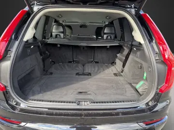 VOLVO XC90 B5 D AWD Plus Dark AHK Navi Digitales Cockp