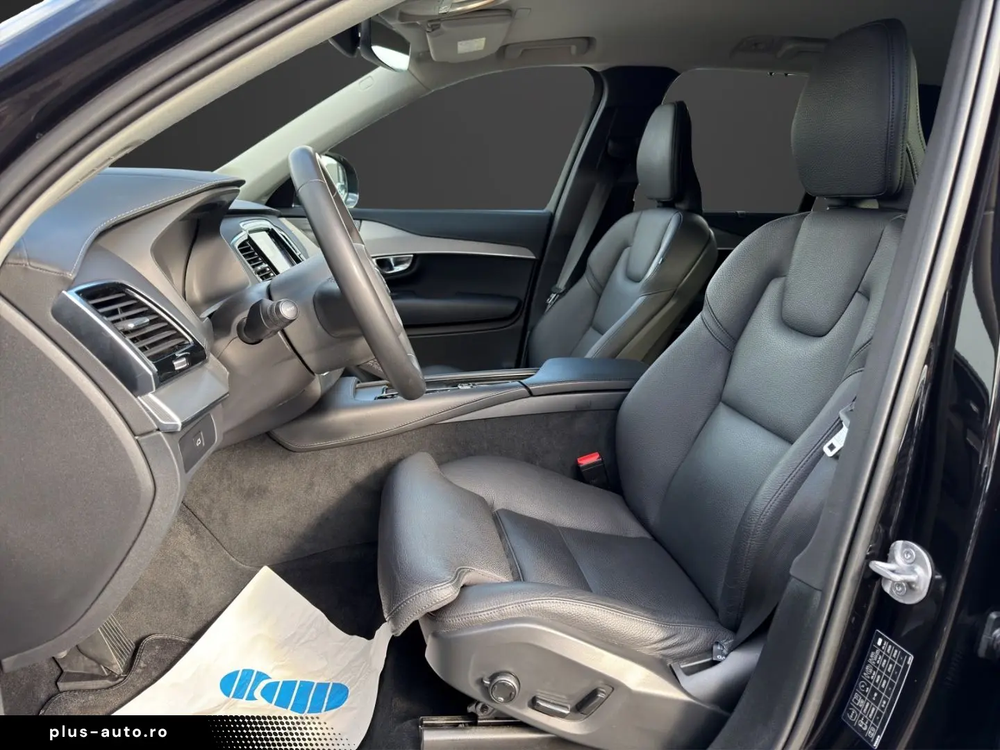 VOLVO XC90 B5 D AWD Plus Dark AHK Navi Digitales Cockp