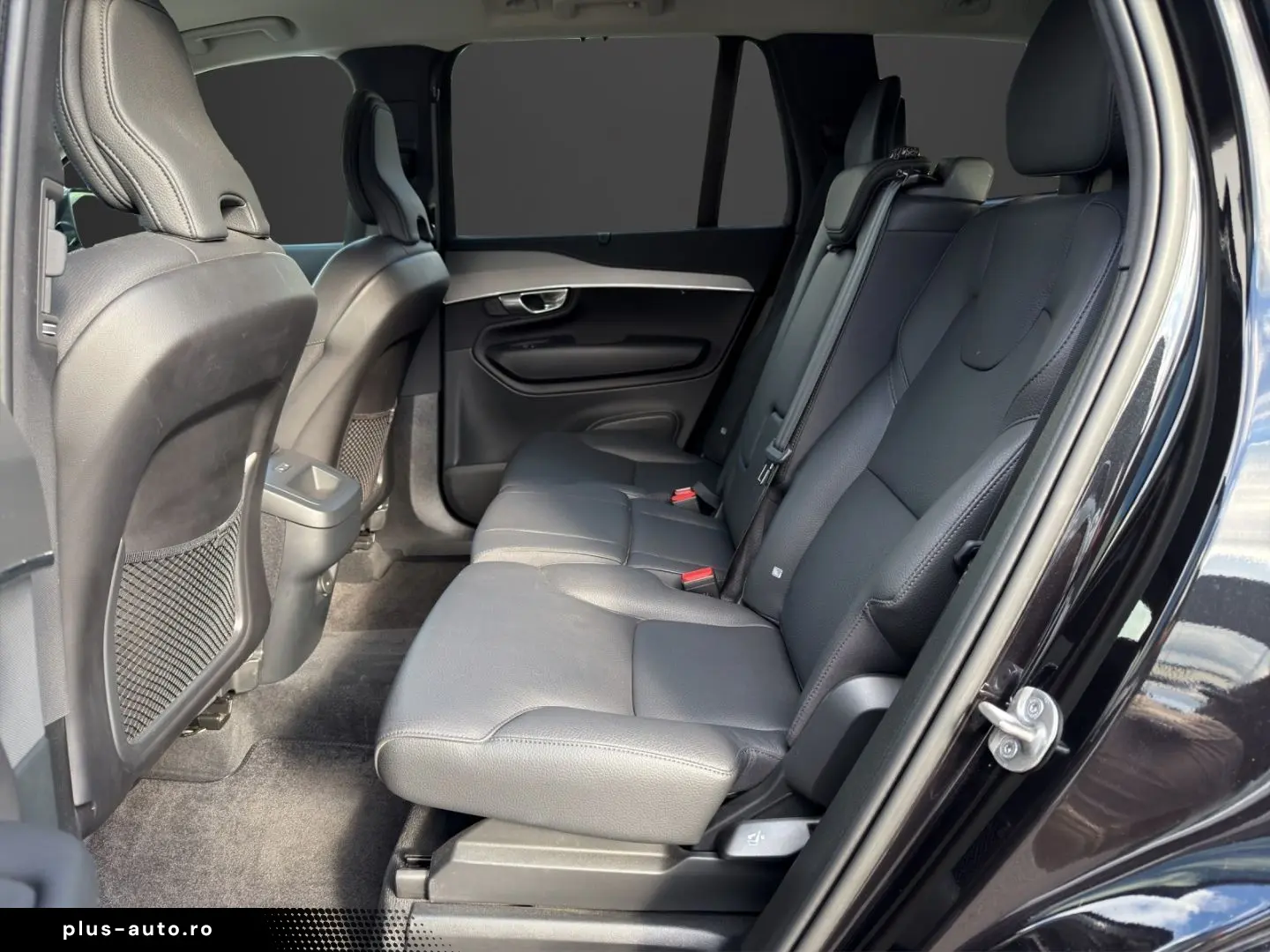 VOLVO XC90 B5 D AWD Plus Dark AHK Navi Digitales Cockp
