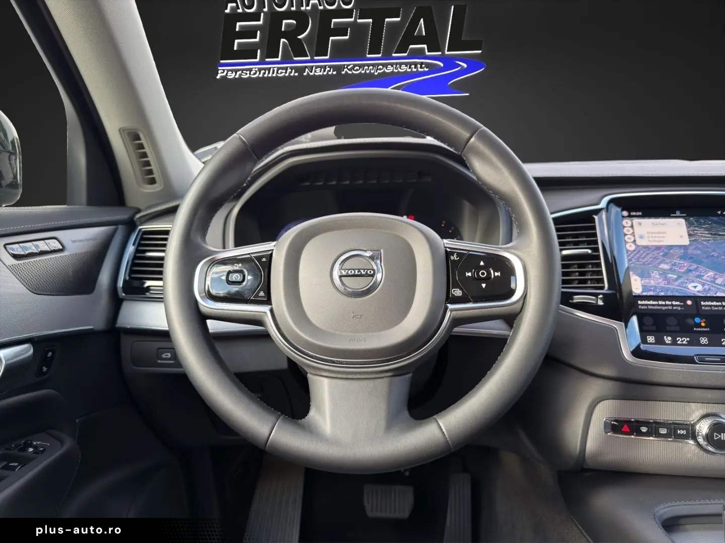 VOLVO XC90 B5 D AWD Plus Dark AHK Navi Digitales Cockp