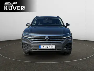 VW Touareg 3.0 TDI DSG 4M ACC AHK NAVI PANO