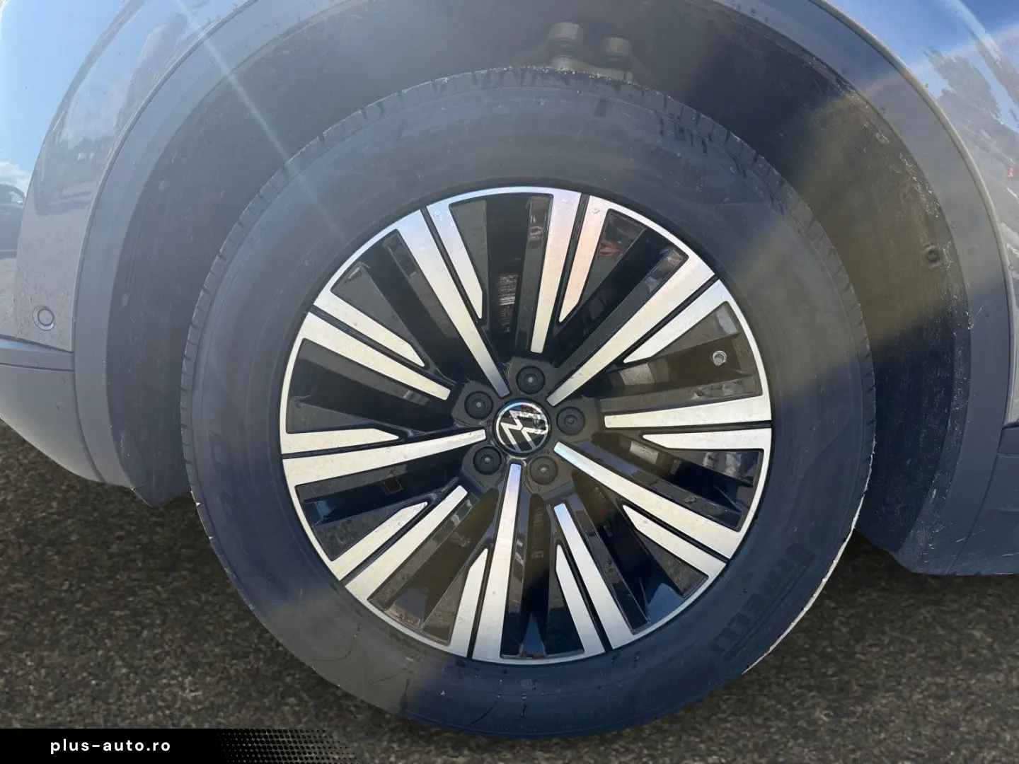 VW Touareg 3.0 TDI DSG 4M ACC AHK NAVI PANO