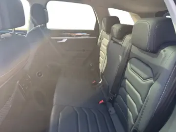 VW Touareg 3.0 TDI DSG 4M ACC AHK NAVI PANO
