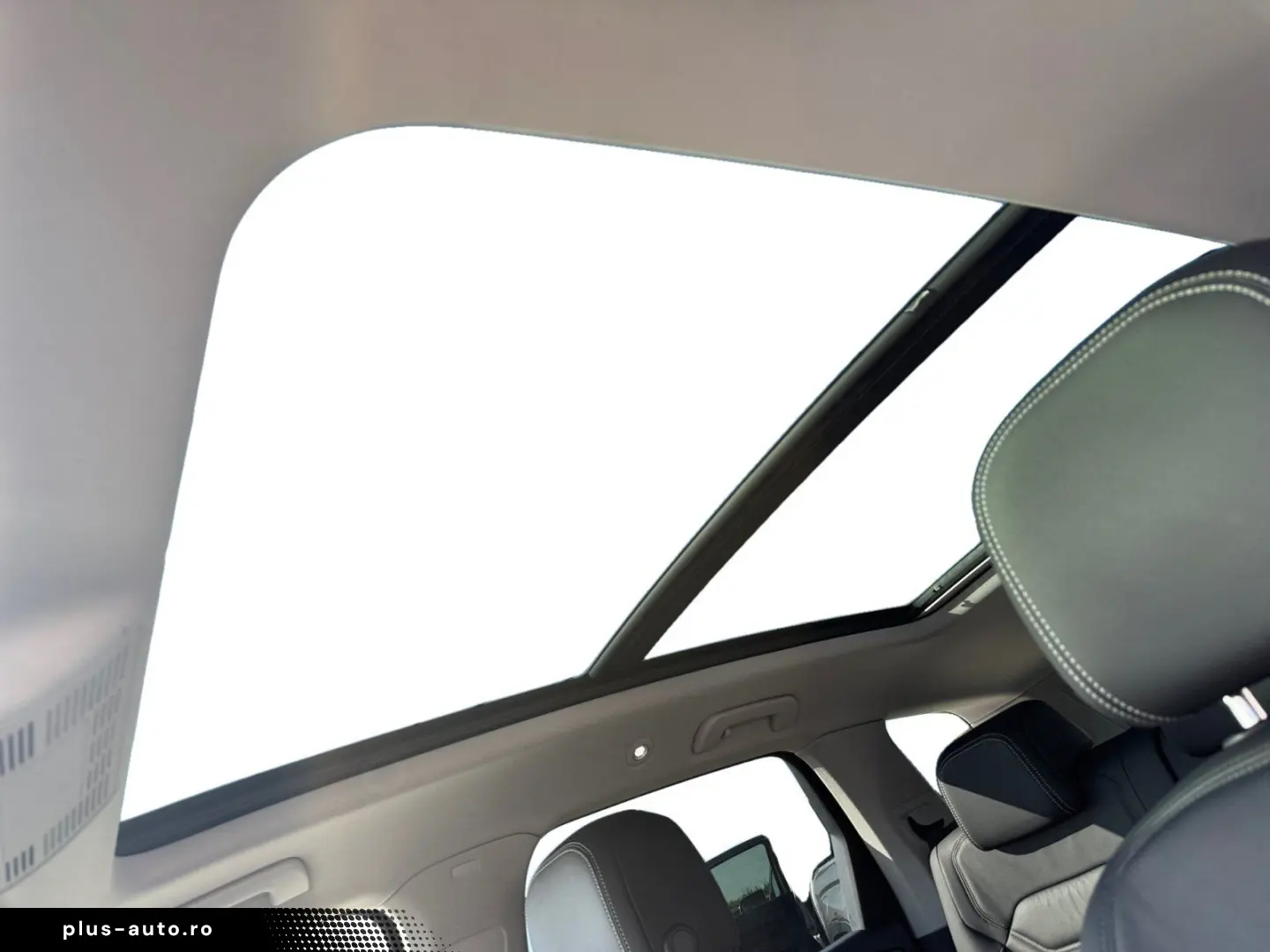 VW Touareg 3.0 TDI DSG 4M ACC AHK NAVI PANO