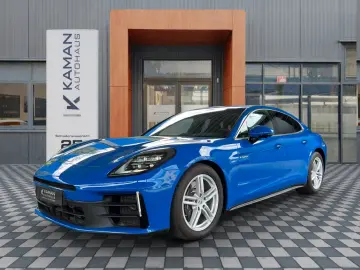 PORSCHE Panamera 4 E-Hyb Active Body Contr. · NP154.400€