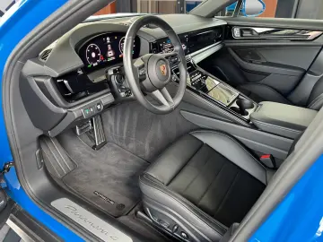 PORSCHE Panamera 4 E-Hyb Active Body Contr. · NP154.400€