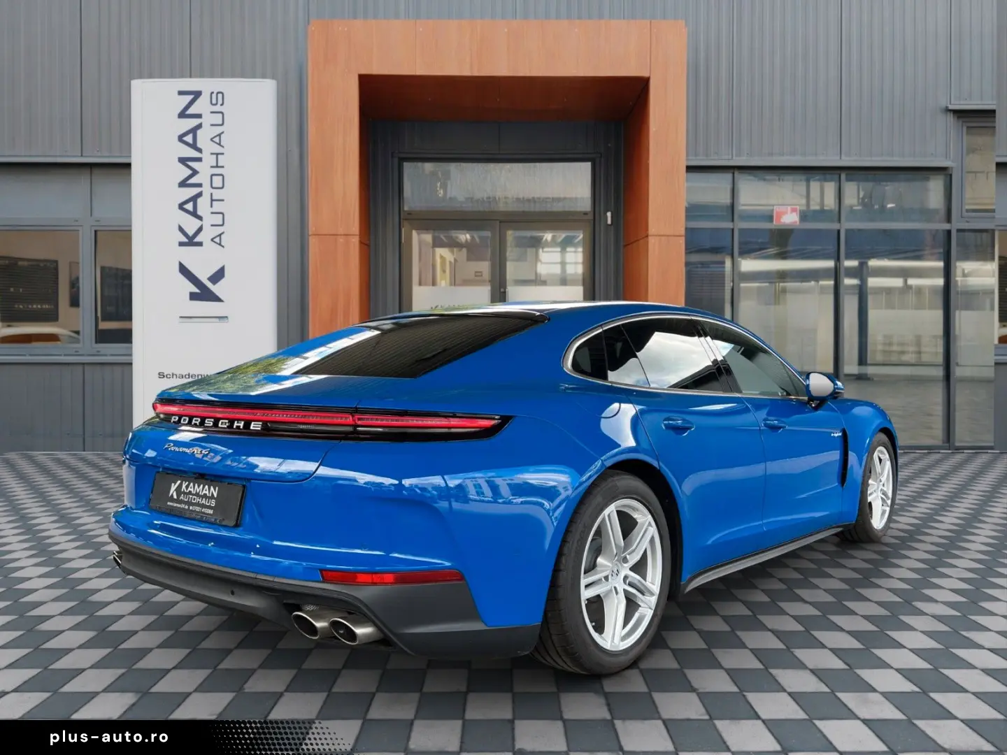 PORSCHE Panamera 4 E-Hyb Active Body Contr. · NP154.400€