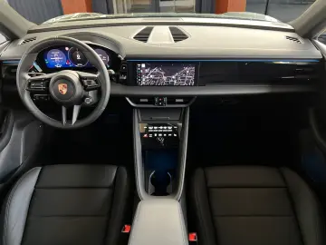PORSCHE Macan Electric 4 Vollleder · 14Wege · 22  Alu