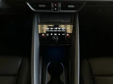 PORSCHE Macan Electric 4 Vollleder · 14Wege · 22  Alu