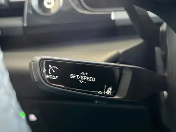 PORSCHE Macan Electric 4 Vollleder · 14Wege · 22  Alu