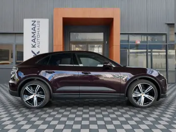 PORSCHE Macan Electric 4 Vollleder · 14Wege · 22  Alu