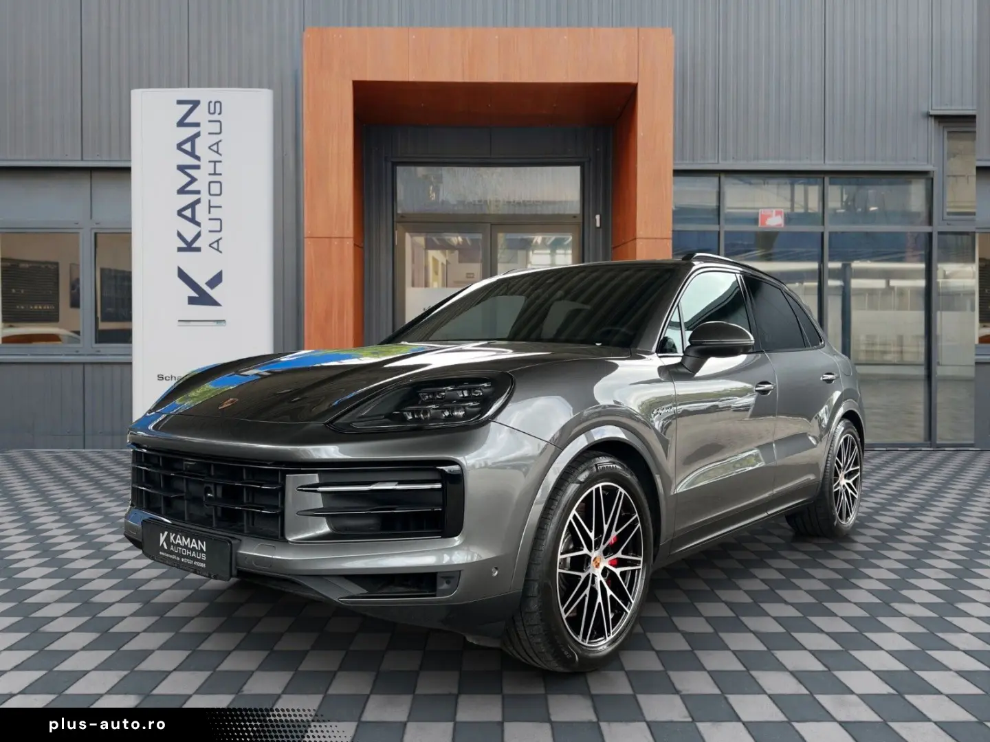 PORSCHE Cayenne S E-Hyb PDCC Hinterachsl. Sportabgas