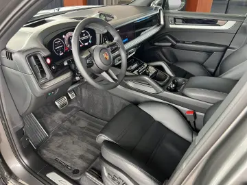 PORSCHE Cayenne S E-Hyb PDCC Hinterachsl. Sportabgas