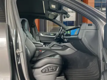 PORSCHE Cayenne S E-Hyb PDCC Hinterachsl. Sportabgas