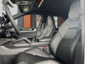 PORSCHE Cayenne S E-Hyb PDCC Hinterachsl. Sportabgas