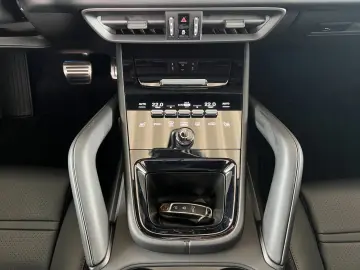 PORSCHE Cayenne S E-Hyb PDCC Hinterachsl. Sportabgas