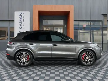 PORSCHE Cayenne S E-Hyb PDCC Hinterachsl. Sportabgas