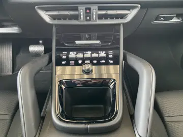 PORSCHE Cayenne Coupe E-Hyb PDCC Hinterachs SItzbelüft.