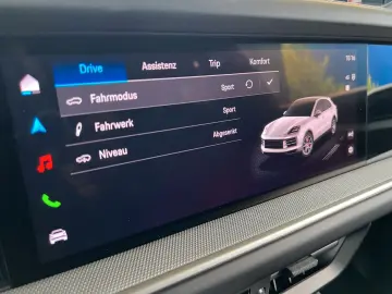 PORSCHE Cayenne Coupe E-Hyb PDCC Hinterachs SItzbelüft.