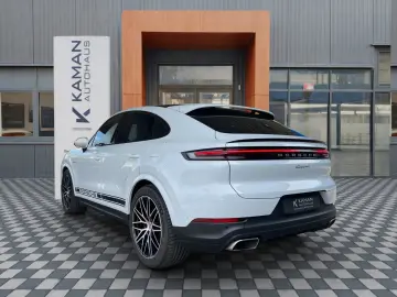 PORSCHE Cayenne Coupe E-Hyb PDCC Hinterachs SItzbelüft.