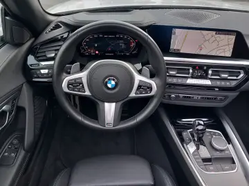 BMW Z4 M40i Leder LED HUD DrivAss ParkAss AktGeschRe