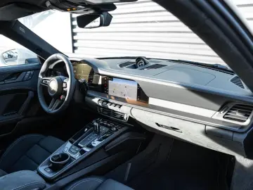 Porsche 911 Carrera GTS (Lift)