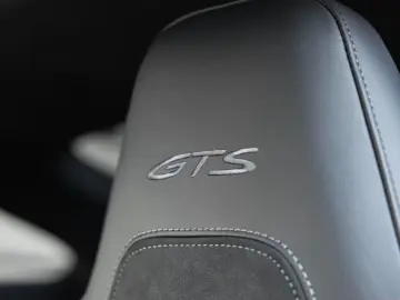 Porsche 911 Carrera GTS (Lift)