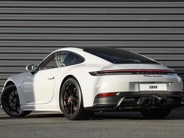 Porsche 911 Carrera GTS (Lift)