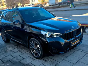 BMW X1 23d xDrive M Sport PANO HUD ACC 360 -Kam