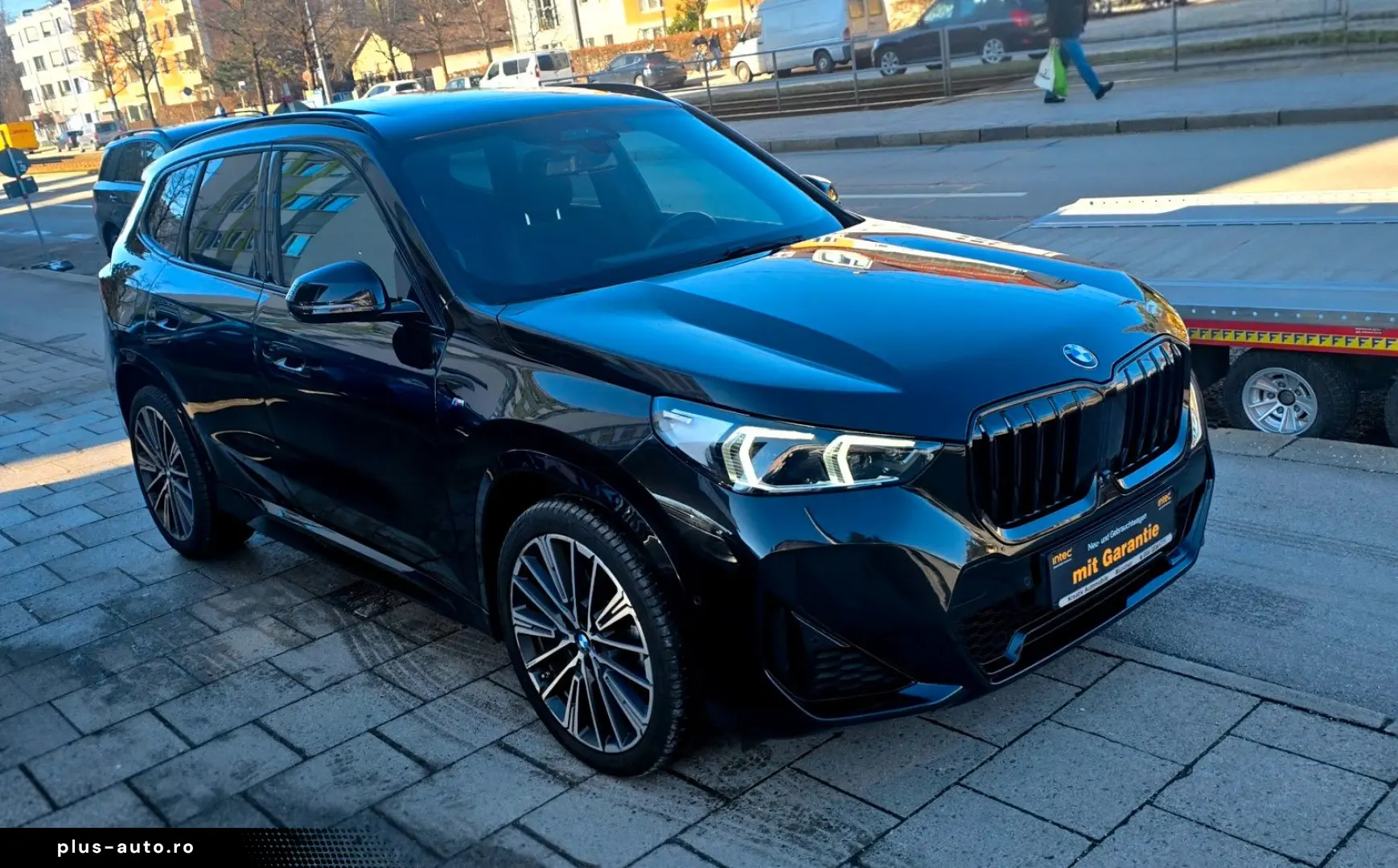 BMW X1 23d xDrive M Sport PANO HUD ACC 360 -Kam