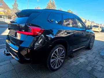 BMW X1 23d xDrive M Sport PANO HUD ACC 360 -Kam