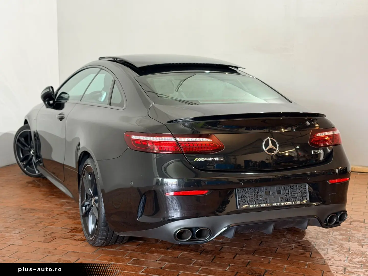 MERCEDES-BENZ E 53 AMG 4Matic Luft Pano Burmester Softclose