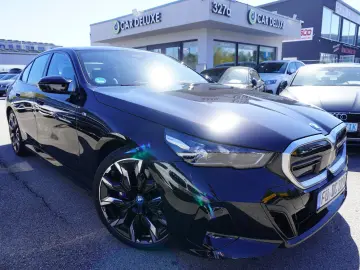 BMW i5 M60 xDrive Lim. NAVI LED ACC PANO BW VOLL