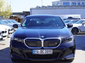 BMW i5 M60 xDrive Lim. NAVI LED ACC PANO BW VOLL